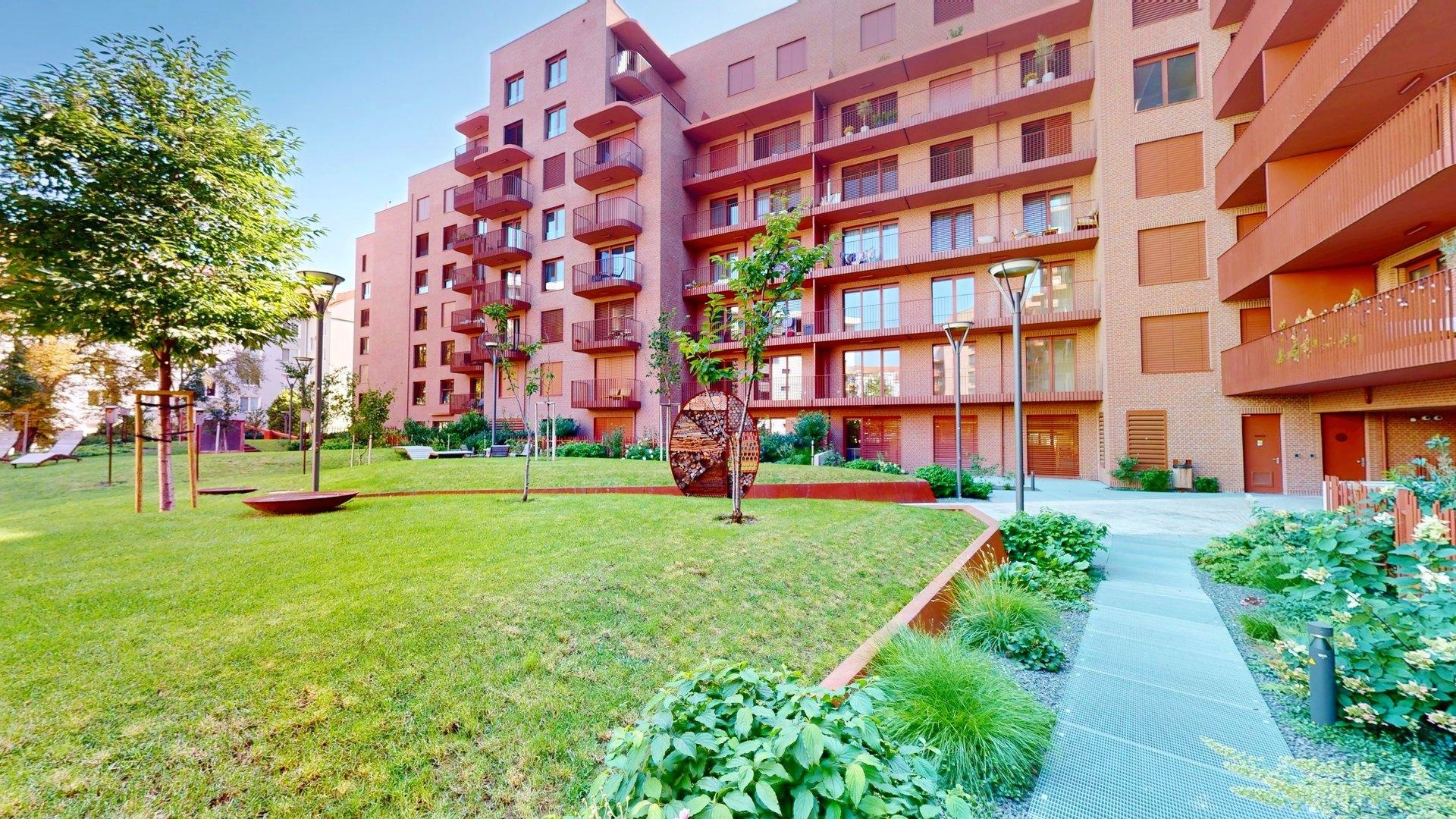 Elegantn&yacute; 2izb s veľk&yacute; balk&oacute;nom a parkovan&iacute;m, BA II - Nivy