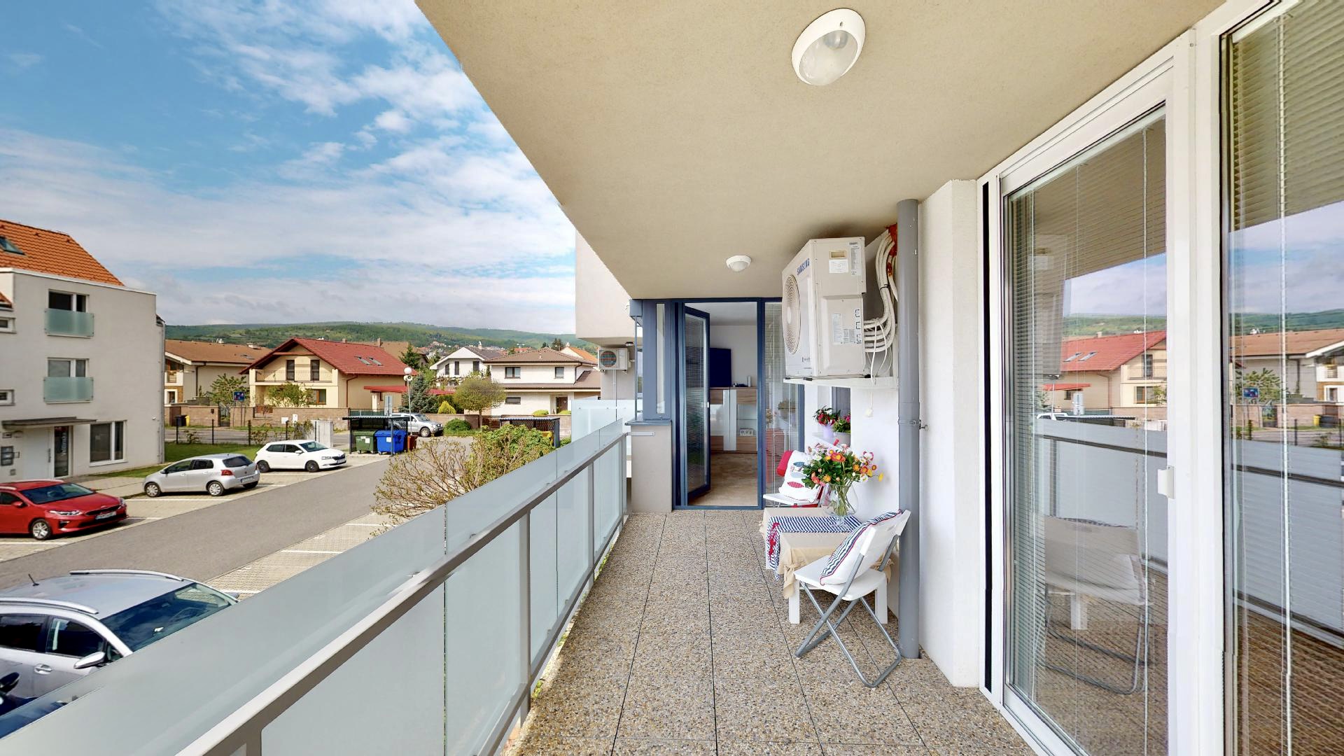 4-IZB. BYT - SVAT&Yacute; JUR